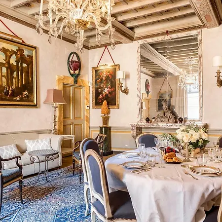 Navona Luxury And Historical Apartment